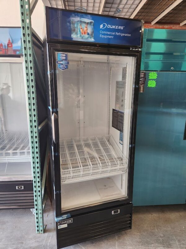 Dukers 1-Door Merchandiser Cooler Refrigerator - Image 2