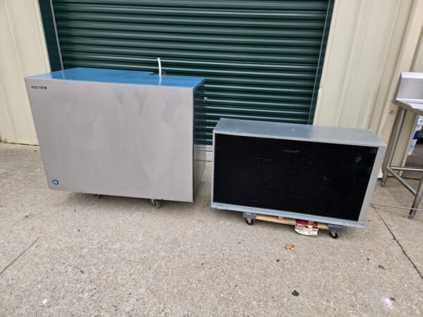 Hoshizaki Ice Machine w/ Bin Included - Image 5