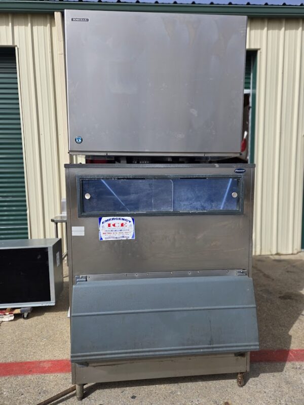 Hoshizaki Ice Machine w/ Bin Included