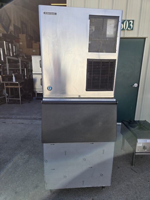 Hoshizaki Ice Machine KM-901MAJ