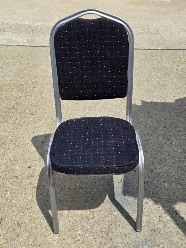 NEW Banquet Chairs - Image 4