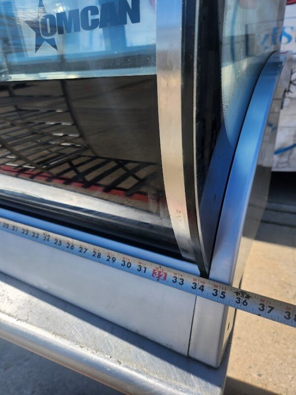 Omcan Curved Cold Display Case Refrigerated - Image 4