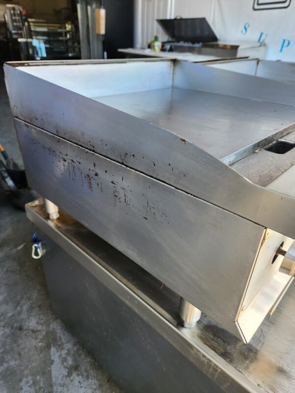 24" CPG Griddle - Image 4