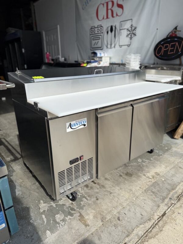 Avantco 60" Pizza Prep Table SSPPT-260 - Image 3