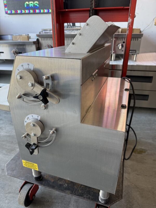 Somerset Dough Sheeter/Roller CDR-2000 - Image 3