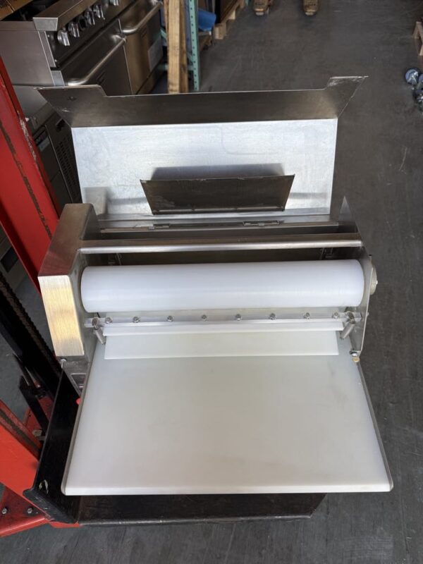Somerset Dough Sheeter/Roller CDR-2000 - Image 4