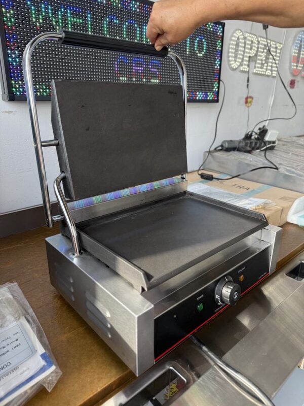 Electric Sandwich Press - Image 4