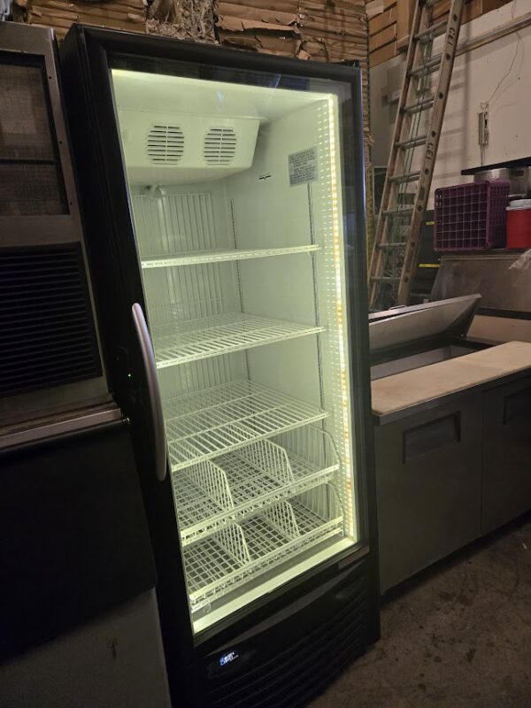 Merchandiser Freezer ; One Door Glass Freezer