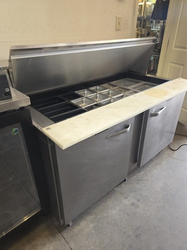 Traulsen 60" Mega Top Prep Table UPT6012-LR - Image 3