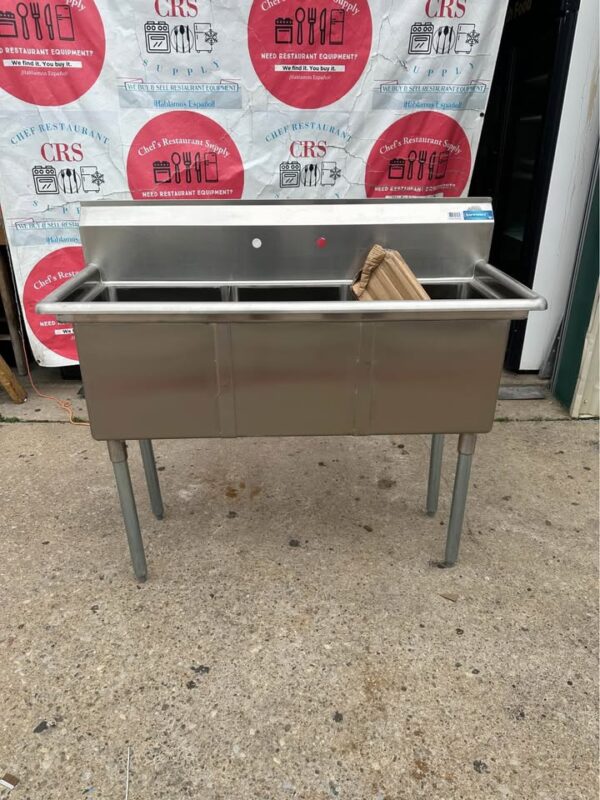 New 3 Compartment sink