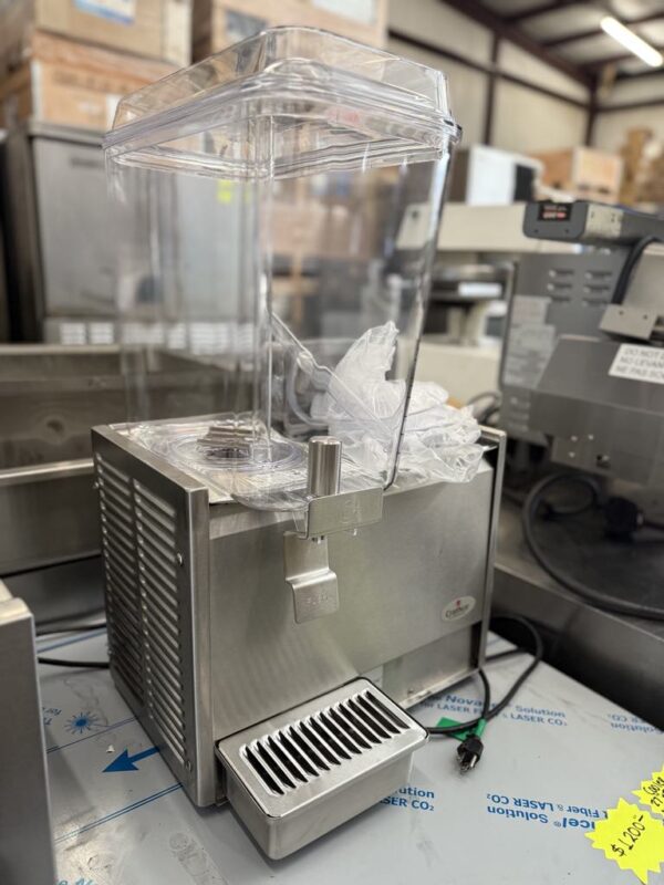 Cratcho Refrigerated Water Dispenser D25-3 - Image 4