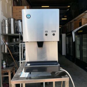 Hoshizaki DCM-270BAH Cubelet Ice and Water Dispenser