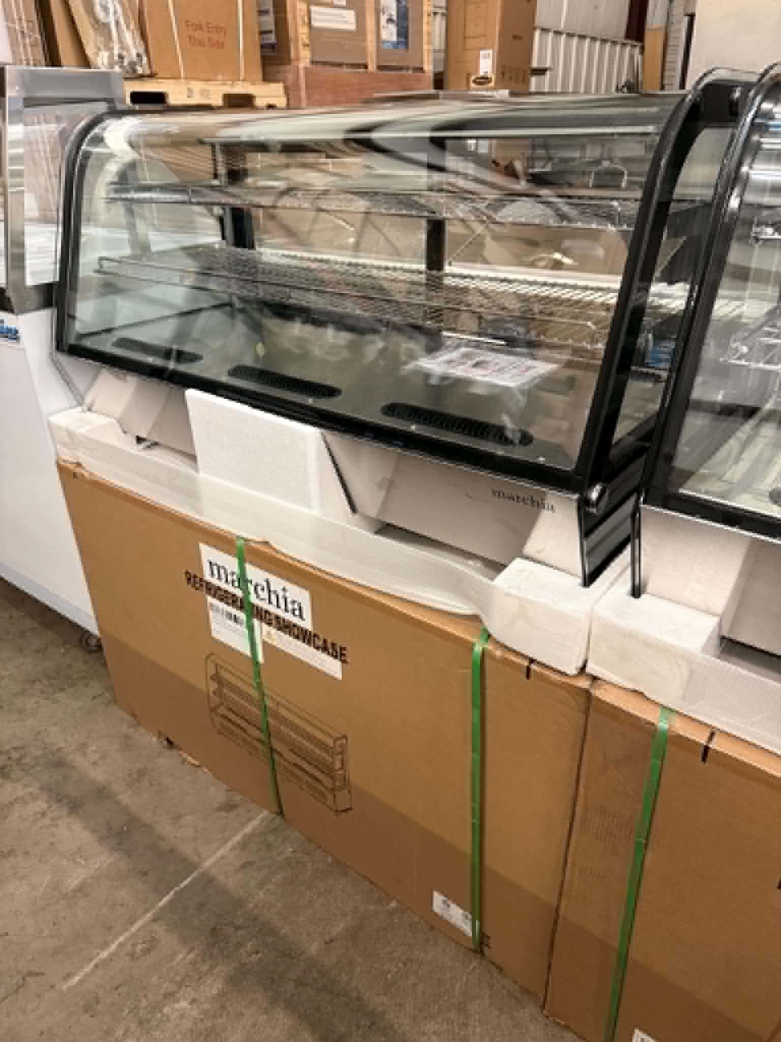 48" Refrigerated Curved Glass Countertop Display Case MDC261, Vitrina Fria de 48" - Image 4