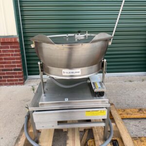 Cleveland 15 Gallon Electric Countertop Tilt Skillet w/ Table Stand