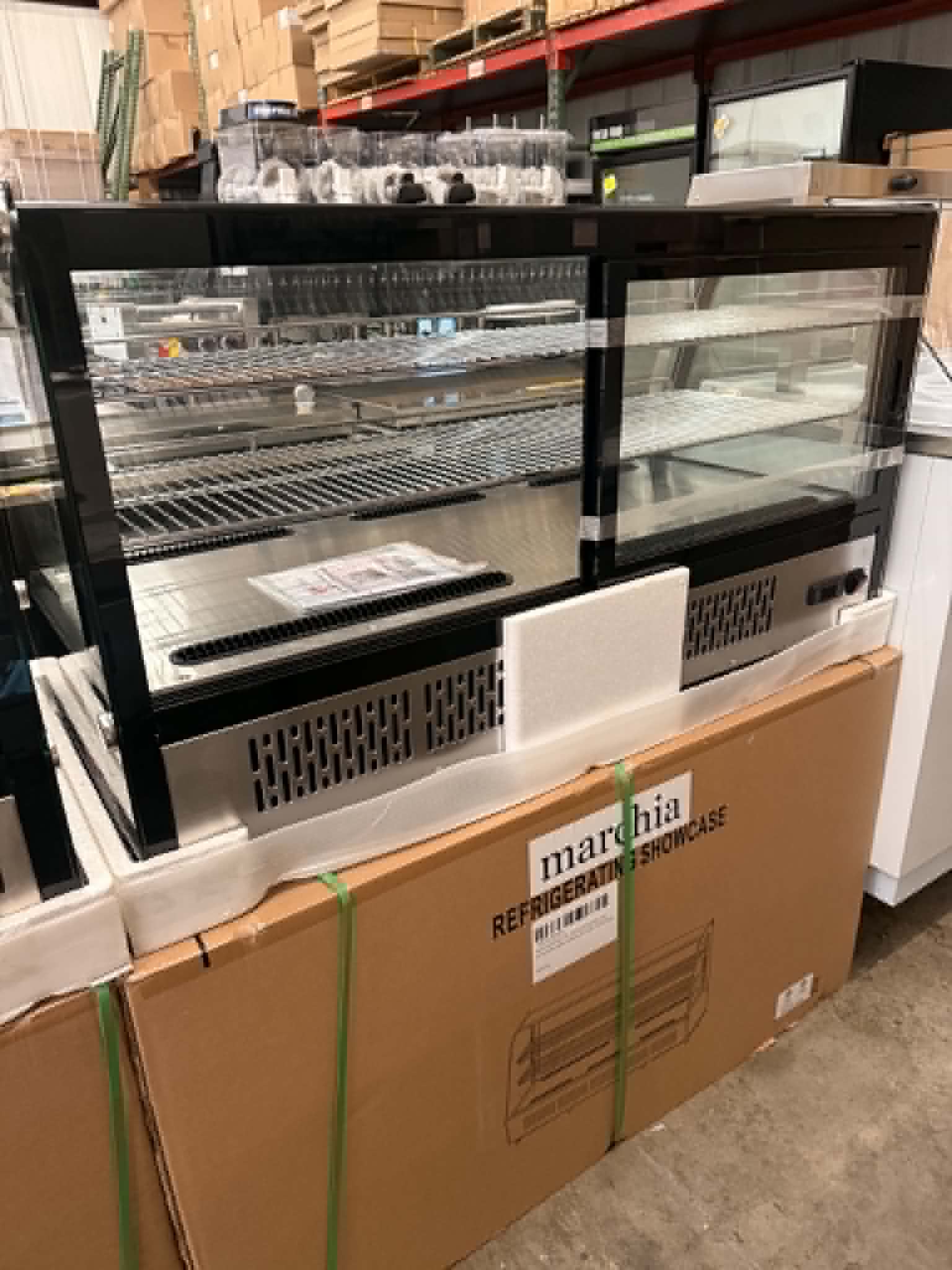 48" Refrigerated Curved Glass Countertop Display Case MDC261, Vitrina Fria de 48" - Image 3
