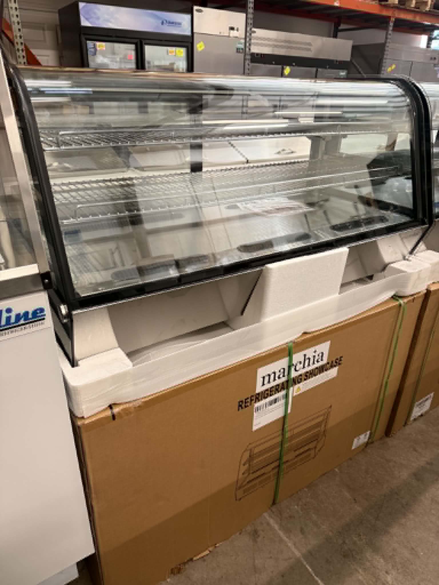 48" Refrigerated Curved Glass Countertop Display Case MDC261, Vitrina Fria de 48" - Image 5