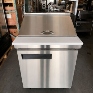 New 29" Mega Top Refrigerated Sandwich Prep Table, Nueva Mesa de Preparacion Mega Top 29"