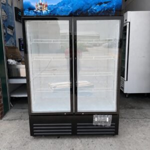 2-Door Merchandiser Refrigerator, Refrigerador de 2 Puertas para Bebidas